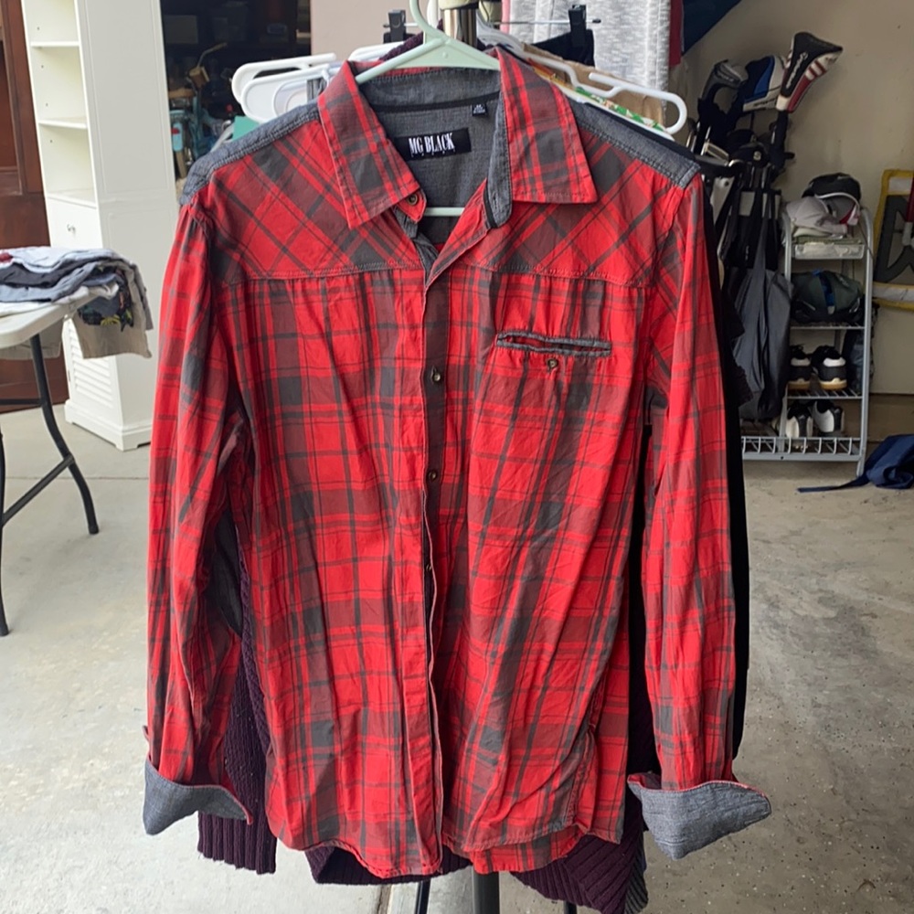 Plaid Print Button Up for Men. Size Medium